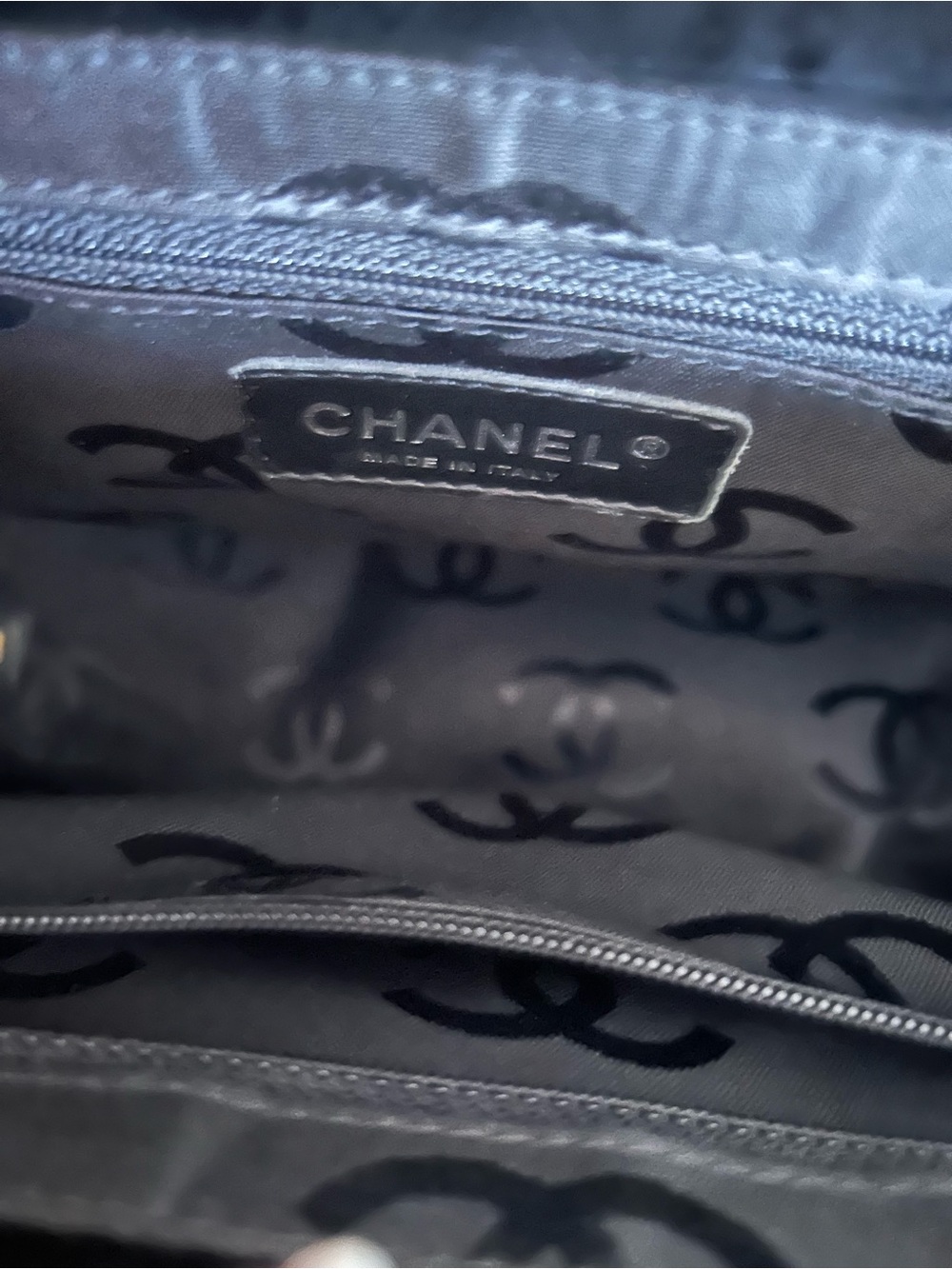 Chanel Black Patent & Pony Hair Vintage Chain-Handle Tote - Picture 11 of 14
